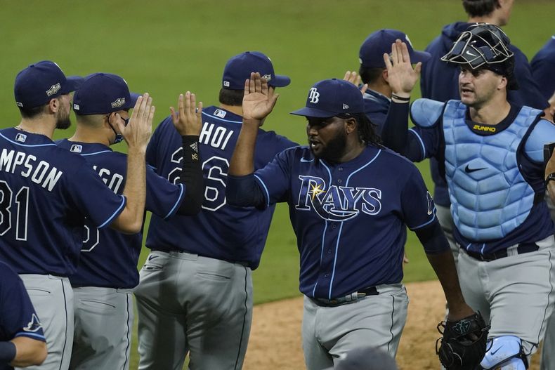 DEP-BEI_RAYS-ASTROS-0.jpg