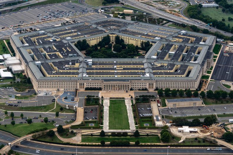 ARCHIVO – El Pentágono, sede del Departamento de Defensa de Estados Unidos, visto desde el aire, el 20 de septiembre de 2025, en Arlington, Virginia. (AP Foto/Alex Brandon, Archivo)
