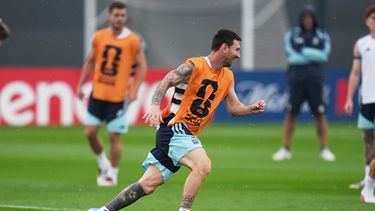 Lionel Messi, de Argentina, entrena el sábado 18 de julio de 2026 en Morristown, Nueva Jersey (AP Foto/Abbie Parr)