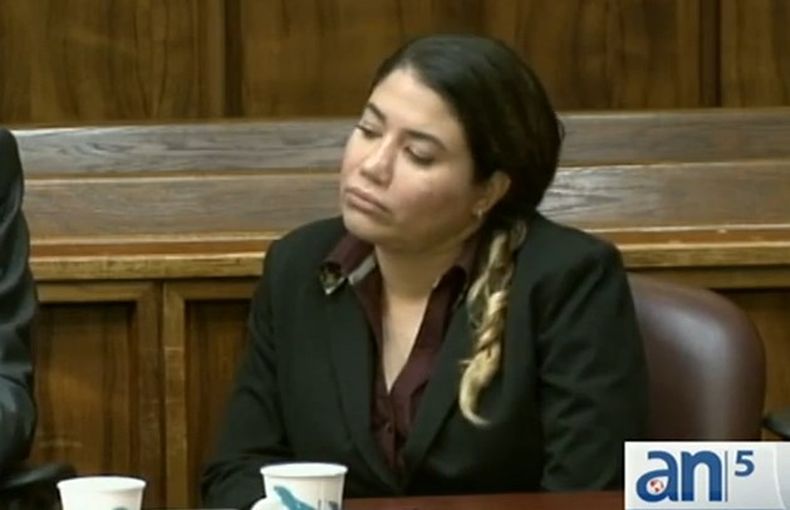 Hoy continuó el juicio contra Janepsy Carballo, acusada de homicidio en primer grado del socio de su esposo asesinado. Pero a diferencia de otros días, esta vez se mostró más preocupada ante las evidencias.