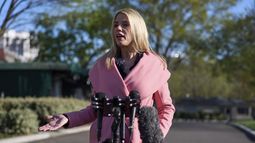 La secretaria de Justicia Pam Bondi en la Casa Blanca en Washington el 8 de abril del 2025. (AP foto/Evan Vucci)