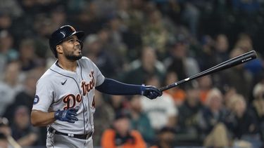 Jeimer Candelario firma por un año con los Nacionales
