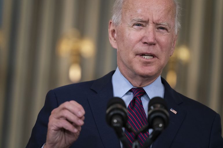 Biden pide a republicanos permitir ampliación de deuda