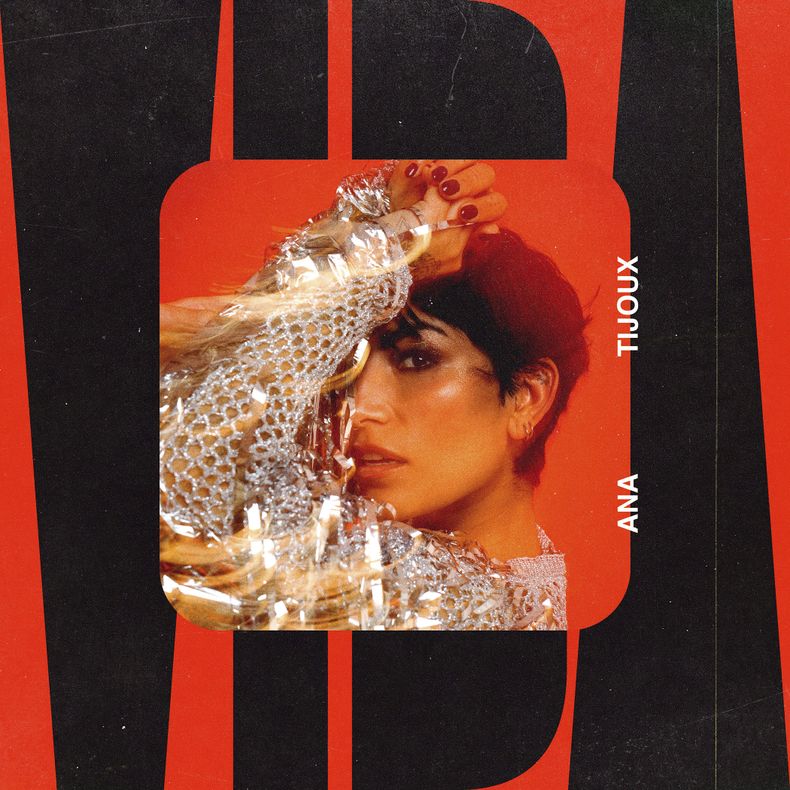 En esta portada proporcionada por Victoria Producciones, Vida de Ana Tijoux. (Victoria Producciones vía AP)