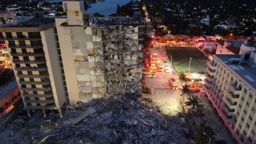 imagenes devastadoras: asi quedo la zona donde estaba el edificio que se derrumbo en miami