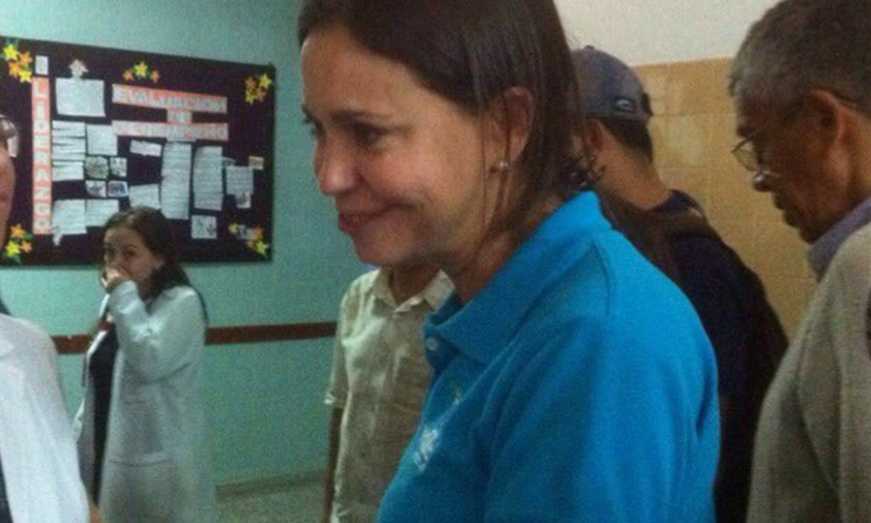 agreden a maria corina.png