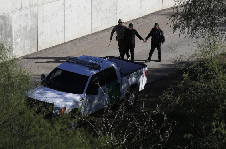 AMN-INM_AP_VERIFICA-TRUMP-INMIGRACION-0.jpg