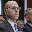 Stephen Miran testifica durante una audiencia del Comité Bancario del Senado sobre su nominación para ser miembro de la Junta de Gobernadores del Sistema de la Reserva Federal, en el Capitolio, el jueves 4 de septiembre de 2025, en Washington. (AP Foto/Mariam Zuhaib)