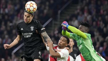 Núñez y Benfica sorprenden al Ajax para avanzar en Champions