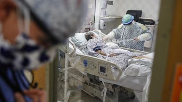 Enfermos de COVID-19 podrían quedarse sin seguro médico