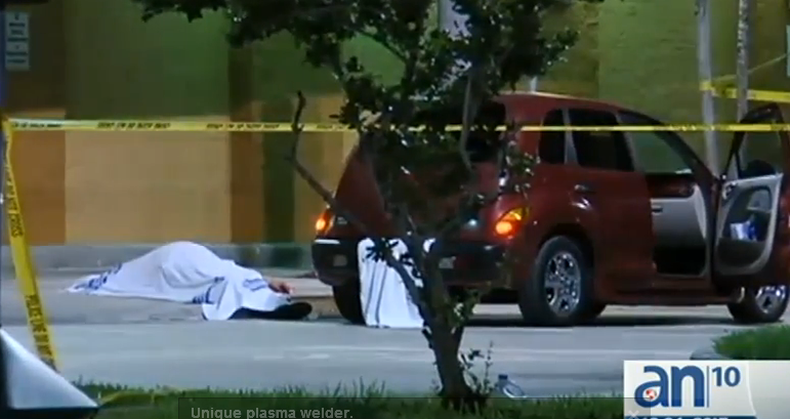 La policía releva un video de vigilancia que muestra los últimos minutos de vida de un hombre baleado a la salida de un supermercado en el noreste de Miami-Dade.