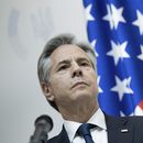 El secretario de Estado de Estados Unidos, Antony Blinken, asiste a una conferencia de prensa con el ministro del exterior ucraniano luego de sostener conversaciones en Kiev, Ucrania, el miércoles 15 de mayo de 2024. (Brendan Smialowski, Pool Photo vía AP)