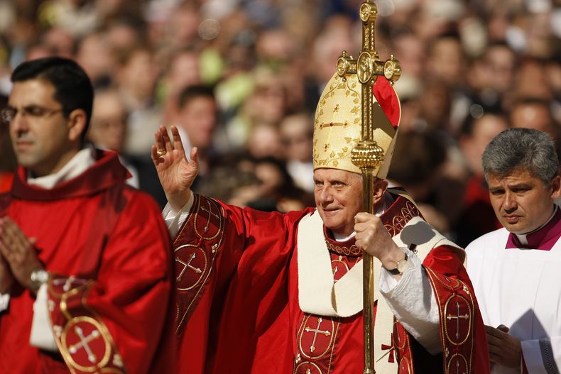 EUR-GEN BENEDICTO XVI-DECESO