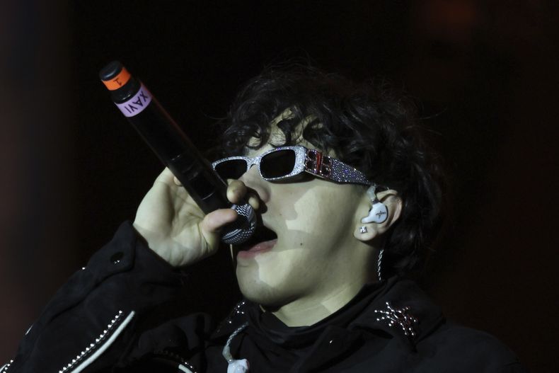 El cantante estadounidense Xavi durante su presentación en el festival Arre en la Ciudad de México el 7 de septiembre de 2024. (Foto AP/Ginnette Riquelme)