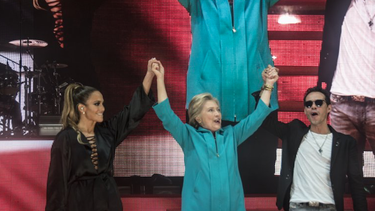 jennifer lopez ofrece concierto en miami en apoyo a hillary clinton