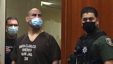 Caín Velásquez acusado de disparar contra supuesto pederasta