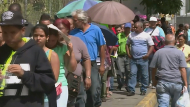 maduro niega falta de productos en el pais