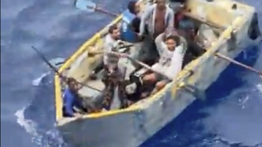 dramatico rescate de unos balseros cubanos: los ayudaron desde un crucero al grito de ¡patria y vida!