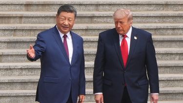 ARCHIVO – El presidente estadounidense Donald Trump participa en una ceremonia de bienvenida con el presidente chino Xi Jinping en el Gran Salón del Pueblo, el 14 de mayo de 2026, en Beijing. (AP Foto/Mark Schiefelbein, Archivo)
