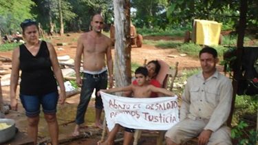 americateve | Se  arriesgan a construir sin papeles, pues los trámites en Vivienda requieren meses o años, a no ser que dispongan de dinero para sobornar a los funcionarios.