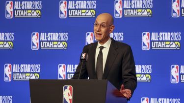 Silver elogia los recientes canjes en la NBA