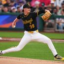 Bubba Chandler, de los Piratas de Pittsburgh, realiza un lanzamiento en el duelo ante los Mets de Nueva York, el sábado 8 de agosto de 2026 (AP Foto/Gene J. Puskar)
