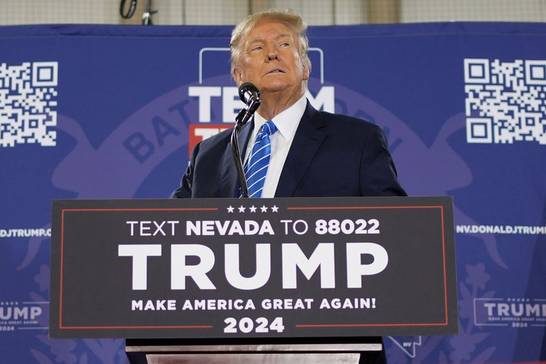 El expresidente Donald Trump en un evento de campaña en Las Vegas el 27 de enero de 2024.. (Foto AP/John Locher)