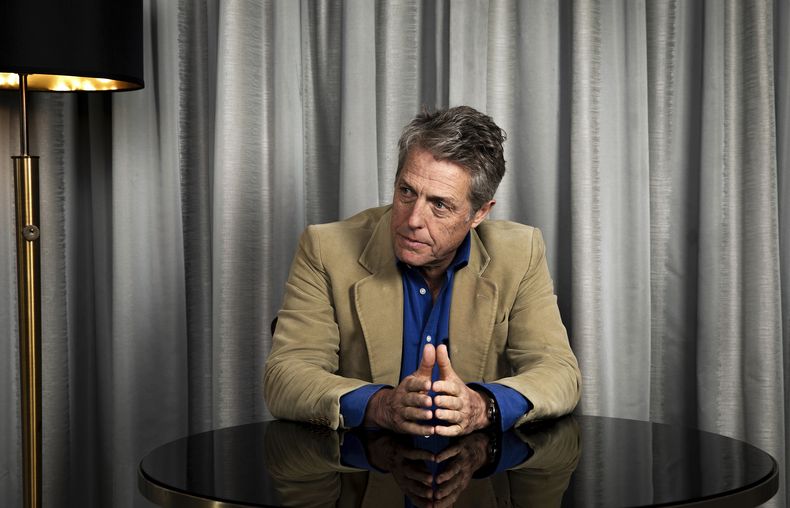 Hugh Grant posa para promocionar la película Heretic el domingo 27 de octubre de 2024 en Los Ángeles. (Foto Rebecca Cabage/Invision/AP)
