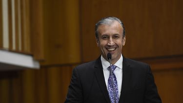 venezuela y rusia estrechan relacion; suscriben 11 acuerdos