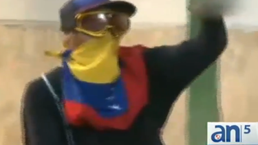 americateve | Nuevos arrestos y mas represión en nuevas protestas estudiantiles en Venezuela. Mientras  el número de manifestantes acusados y procesados por los tribunales de justicia aumentó a 3000.