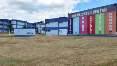 una universidad entrenaria a los futuros policias