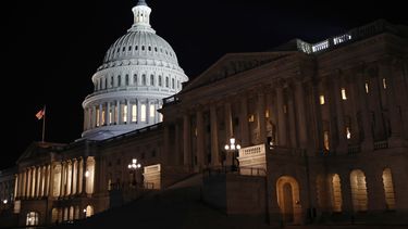Diplomáticos acusan a Trump en juicio político televisado