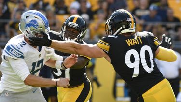 Watt regresa a entrenar con Steelers; su rodilla está bien
