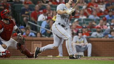 Con jonrón de Reynolds, Piratas superan a Cardenales