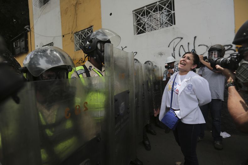 AMS-GEN_VENEZUELA-CRISIS_POLITICA-1.jpg