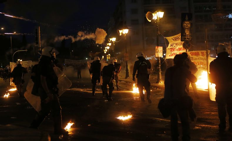 EUR-ECO_GRECIA-RESCATE_LO_ULTIMO-2.jpg