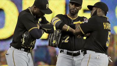 Bate de McCutchen impulsa triunfo de Piratas ante Miami