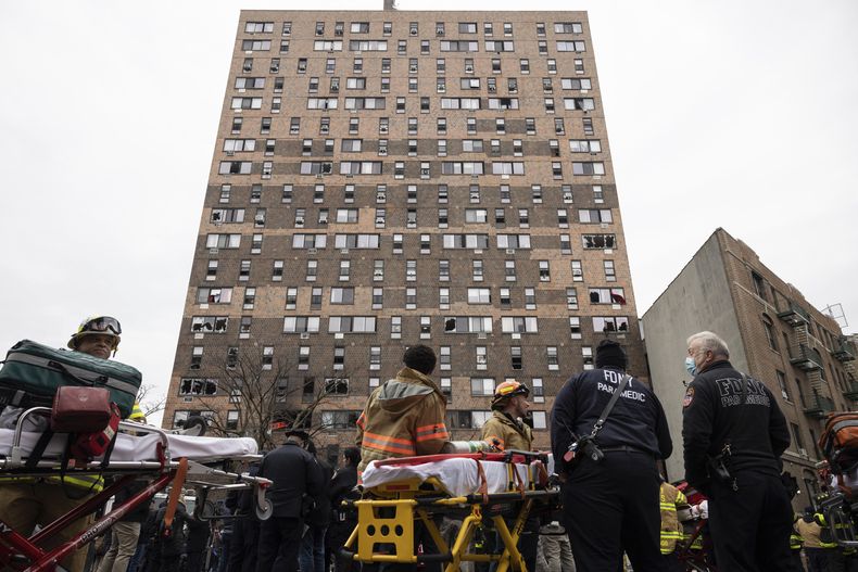AMN-GEN NY-INCENDIO FATAL