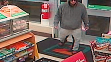 policia de coral gables busca al sospechoso de intentar asaltar un 7 eleven