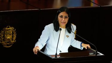 La presidenta interina de Venezuela, Delcy Rodríguez, habla durante la ceremonia de apertura del nuevo año judicial en el Tribunal Supremo de Justicia de Caracas, Venezuela, el viernes 30 de enero de 2026. (Foto AP/Ariana Cubillos)