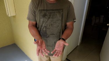 Víctor asegura estar dispuesto a quemar con ácido las huellas dactilares de todos sus dedos.