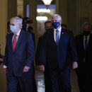 Trump firma financiamiento para evitar cierre del gobierno