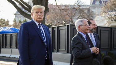 Campaña de Trump demanda al Washington Post por difamación