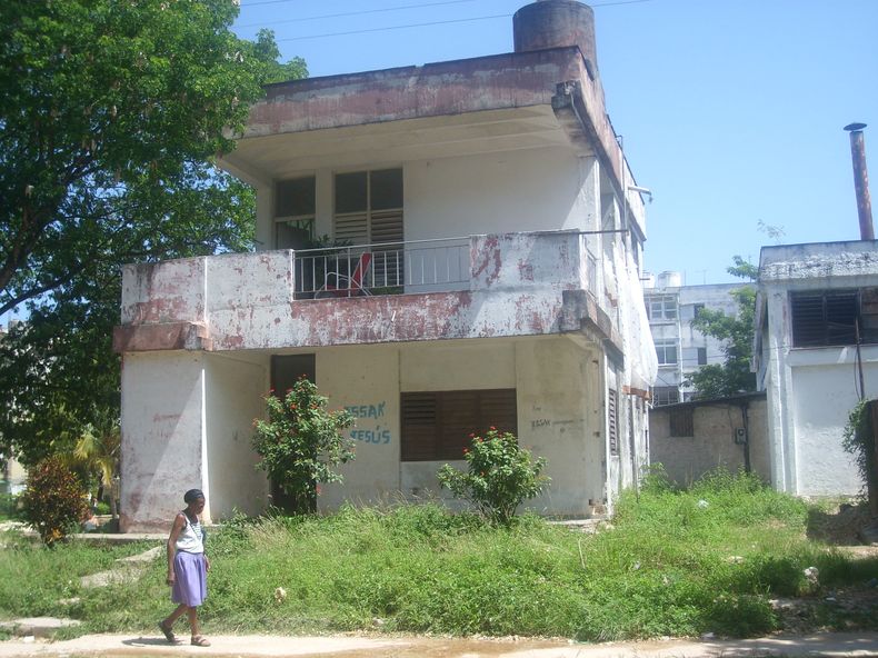 Cuba sigue exportando a sus médicos, a costa del servicio a la población. La falta de personal es tal que muchos consultorios están hoy cerrados.