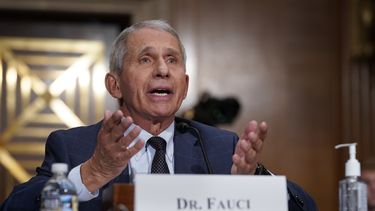 Fauci advierte de penurias si gente sigue rechazando vacunas