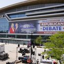 El Fiserv Forum previo al primer debate presidencial republicano de la campaña electoral de 2024 en Estados Unidos, el martes 22 de agosto de 2023, en Milwaukee. (AP Foto/Morry Gash)