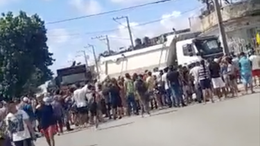 agua, electricidad y libertad: pobladores de arroyo naranjo vuelven a protestas en las calles