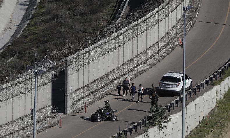 AMN-GEN_TRUMP-MURO-1.jpg