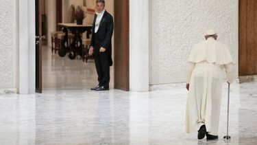 vaticano y china renuevan acuerdo de nombramiento de obispos