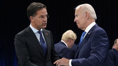 Japón, Holanda y EEUU limitarán acceso de China a chips